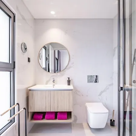 דירה Skyview Penthouse By Mhm