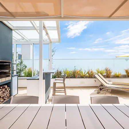 דירה Skyview Penthouse By Mhm פונשל