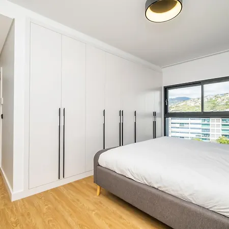 Skyview Penthouse By Lovelystay * Funchal (Madeira)