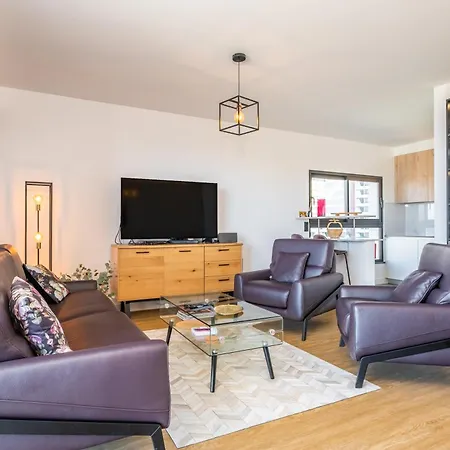 Skyview Penthouse By Mhm Apartament