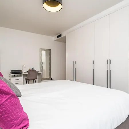 Skyview Penthouse By Mhm Apartament