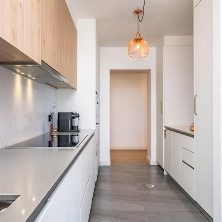 Skyview Penthouse By Mhm * Funchal (Madeira)