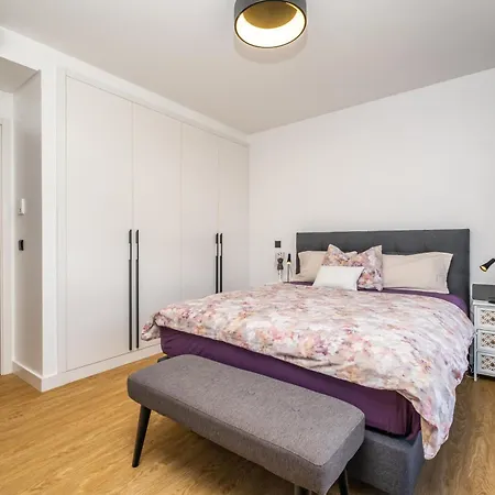 Skyview Penthouse By Mhm Apartament