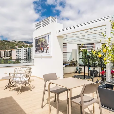 Skyview Penthouse By Mhm Apartament *