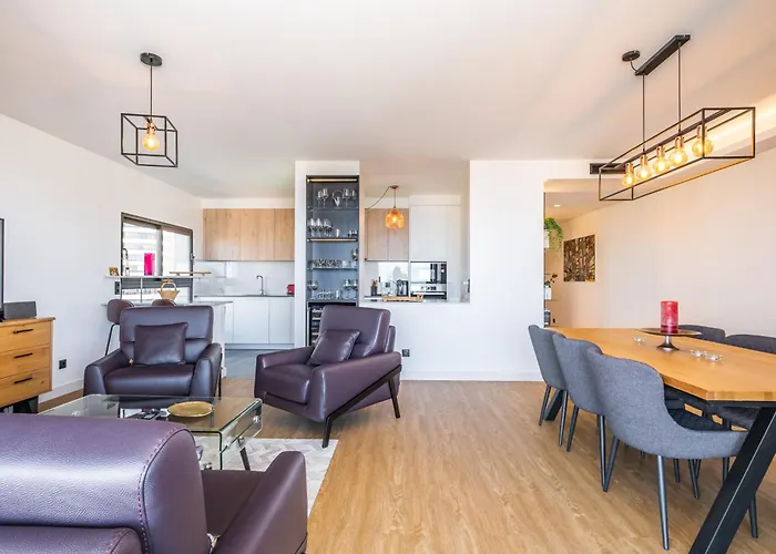 דירה Skyview Penthouse By Mhm